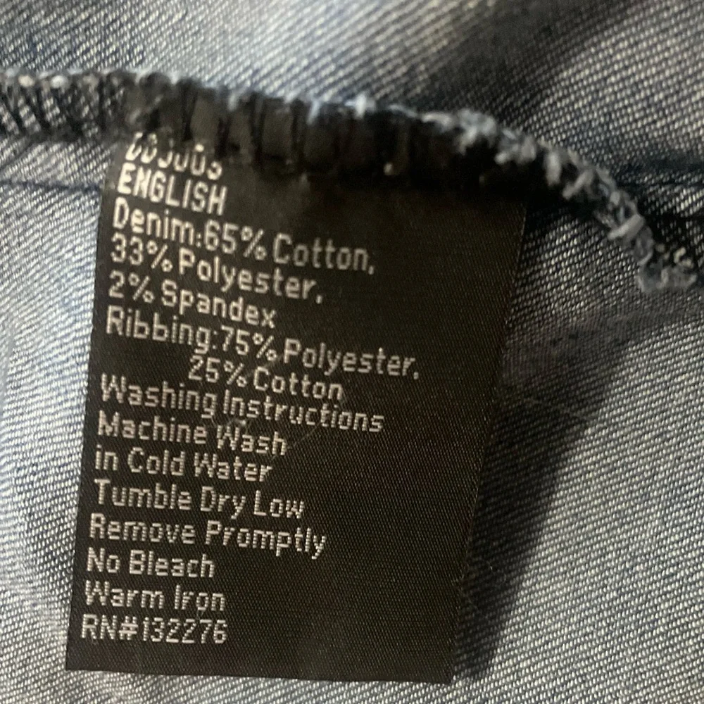 Distressed jean jacket - Picture 3 of 3